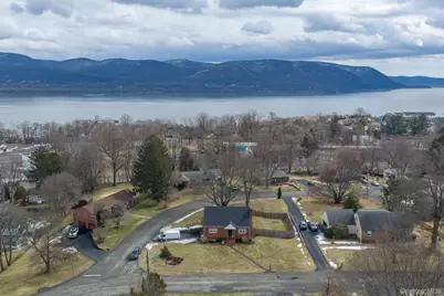 5 Sunrise Terrace, New Windsor, NY 12553 - Photo 4