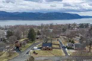 5 Sunrise Terrace, New Windsor, NY 12553 - Photo 4