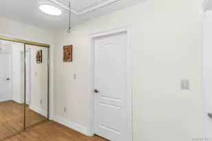 81-43 262nd St, Glen Oaks, NY 11004 - Photo 20