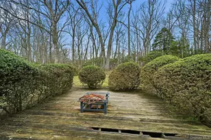 705 Brewster Dr, Port Jefferson, NY 11777 - Photo 20