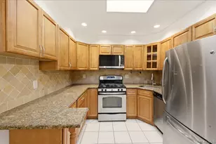 707 Hollywood Ave, Bronx, NY 10465 - Photo 6