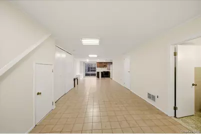 707 Hollywood Avenue, Bronx, NY 10465 - Photo 18