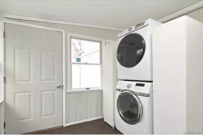 4000 Avoca Avenue, Bethpage, NY 11714 - Photo 14