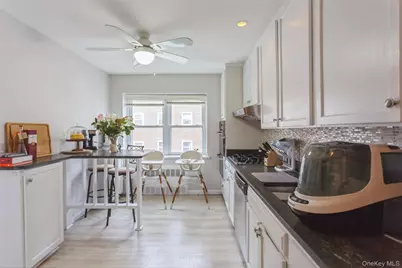 740 E Broadway #4D, Long Beach, NY 11561 - Photo 12