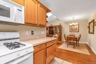 928 Altessa Blvd, Melville, NY 11747 - Photo 8