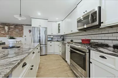 711 Shore Rd #1J, Long Beach, NY 11561 - Photo 2