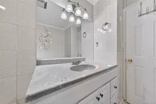 650 Northern Pkwy, Uniondale, NY 11553 - Photo 16