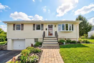 32 Highland Ave, Warwick, NY 10990 - Photo 1