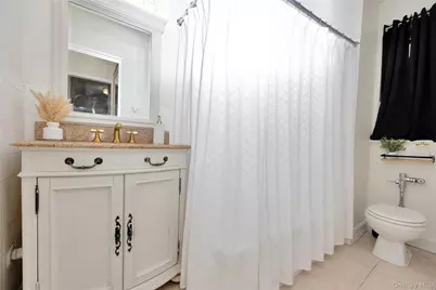 141-42 78th Road Road #1D, Kew Gardens, NY 11367 - Photo 10