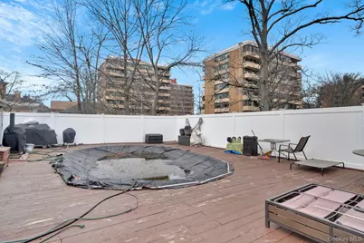 16255 12th Avenue, Whitestone, NY 11357 - Photo 18
