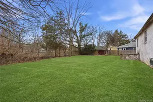 20 Wilson Ave, Nesconset, NY 11767 - Photo 8