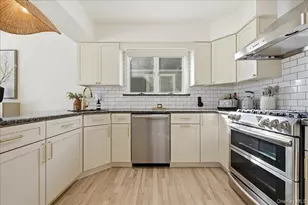 141 Annuskemunnica Rd, Babylon, NY 11702 - Photo 8