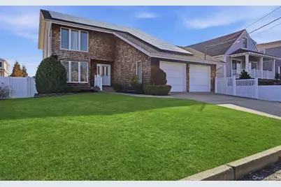 141 Annuskemunnica Road, Babylon, NY 11702 - Photo 1