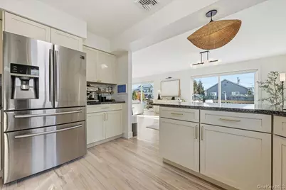 141 Annuskemunnica Road, Babylon, NY 11702 - Photo 10