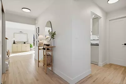 141 Annuskemunnica Road, Babylon, NY 11702 - Photo 2