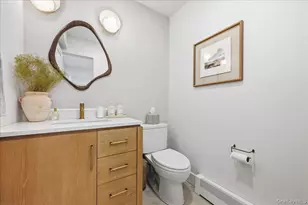 141 Annuskemunnica Rd, Babylon, NY 11702 - Photo 16