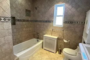 73-21 182nd St, Fresh Meadows, NY 11366 - Photo 10