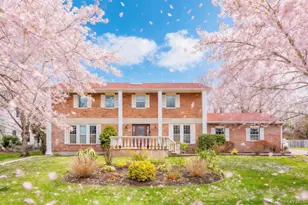 26 Birchdale Ln, Port Washington, NY 11050 - Photo 2