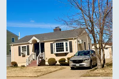 68 Robert Street, Freeport, NY 11520 - Photo 1