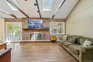 5 Mountain View Dr, Northport, NY 11768 - Photo 10