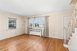 2036 Front St, East Meadow, NY 11554 - Photo 4