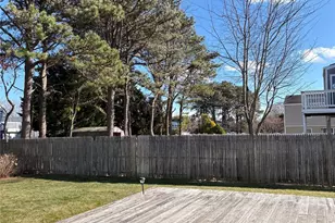 21 Apple Blossom Ln, Patchogue, NY 11772 - Photo 36