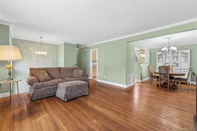 14 Wenmore Road, Commack, NY 11725 - Photo 4