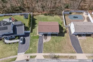 14 Wenmore Rd, Commack, NY 11725 - Photo 30