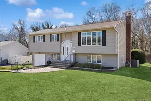 14 Wenmore Rd, Commack, NY 11725 - Photo 40