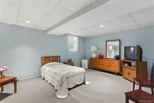 12 Stone Gate Ct, Smithtown, NY 11787 - Photo 20