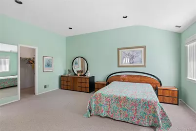 12 Stone Gate Court, Smithtown, NY 11787 - Photo 22