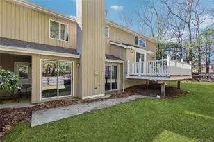 12 Stone Gate Ct, Smithtown, NY 11787 - Photo 34