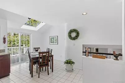 12 Stone Gate Court, Smithtown, NY 11787 - Photo 8