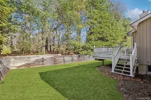 12 Stone Gate Ct, Smithtown, NY 11787 - Photo 32