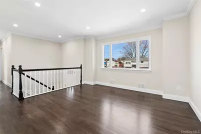 236 Vermont Avenue, Bay Shore, NY 11706 - Photo 4