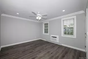 164 W Montauk Hwy, Hampton Bays, NY 11946 - Photo 4