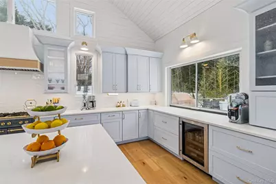 80 Louse  Point, East Hampton, NY 11937 - Photo 8