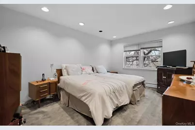 8414 Lefferts Boulevard, Kew Gardens, NY 11415 - Photo 12