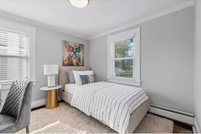 33 Avenue B Avenue, Port Washington, NY 11050 - Photo 18