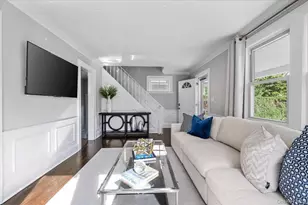 33 Ave B Ave, Port Washington, NY 11050 - Photo 14