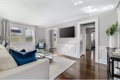 33 Avenue B Avenue, Port Washington, NY 11050 - Photo 4