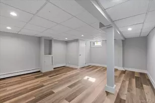 33 Ave B Ave, Port Washington, NY 11050 - Photo 24