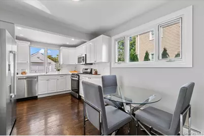 33 Avenue B Avenue, Port Washington, NY 11050 - Photo 10