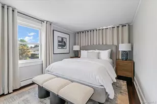 33 Ave B Ave, Port Washington, NY 11050 - Photo 20