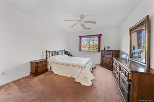 738 Birchwood Park Dr, Middle Island, NY 11953 - Photo 24