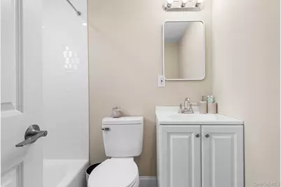 2309 Mattituck Avenue, Seaford, NY 11783 - Photo 20