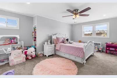 2309 Mattituck Avenue, Seaford, NY 11783 - Photo 18