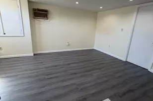 179-11 Eveleth Rd, Saint Albans, NY 11434 - Photo 2