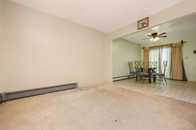 11 Holbrook Street, Bay Shore, NY 11706 - Photo 12