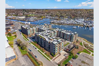 100 Garvies Point Road #1332, Glen Cove, NY 11542 - Photo 2